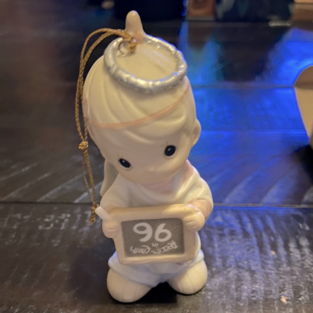 Precious Moments - 1996 Ornament